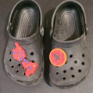 Crocs Kids Black Spider-Themed Clogs Size 6 7